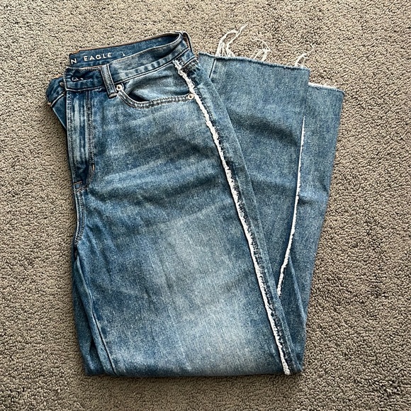 American Eagle mom jean size 4 regular - Picture 1 of 6